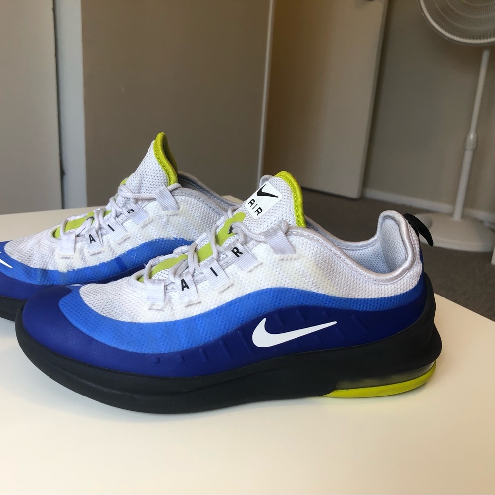 Nike Air Max Axis Big kids size 5Y women’s 6 1/2